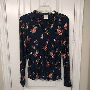 Women's flowered top